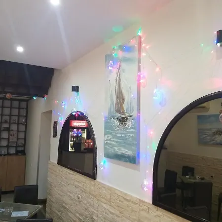 ホステル Buffet M And