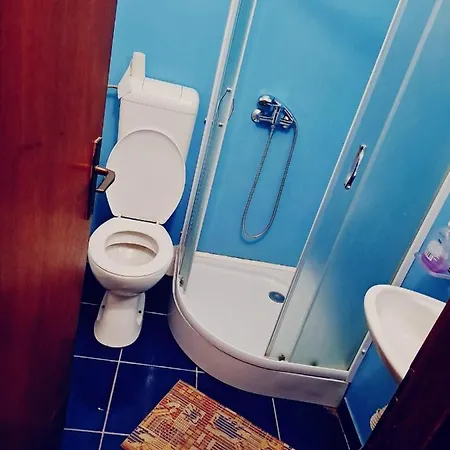 Buffet M And * オブロヴァツ