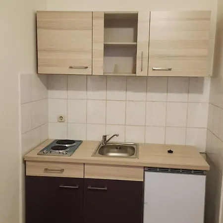 Buffet M And Hostel Obrovac