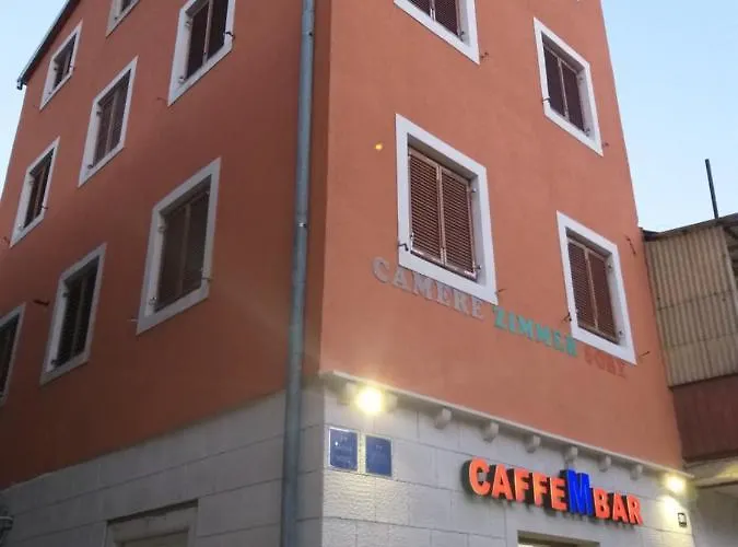 Buffet M Apartments&rooms * Obrovac