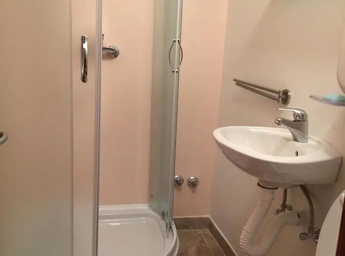 Buffet M Apartments&rooms * Obrovac